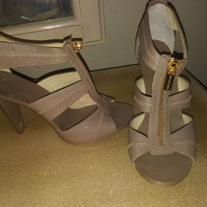 MK heels